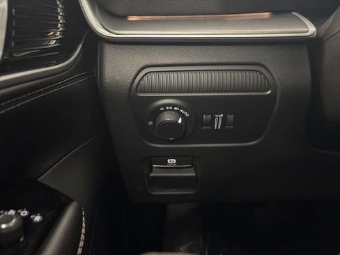 New 2026 Jeep Grand Wagoneer L 4WD w/ Premium Group I image 47