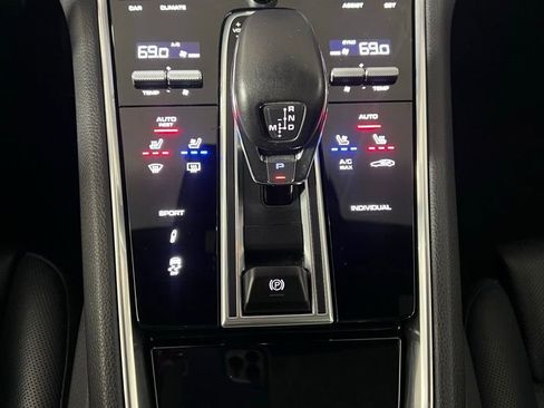Certified 2020 Porsche Panamera 4S image 35