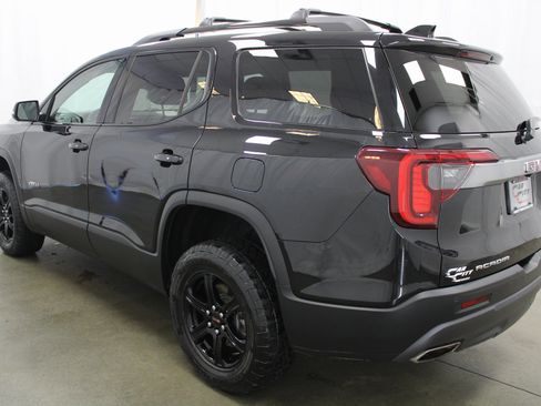 Used 2023 GMC Acadia AT4 image 6
