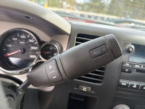 Used 2012 Chevrolet Silverado 2500 W/T w/ Snow Plow Prep Package image 16