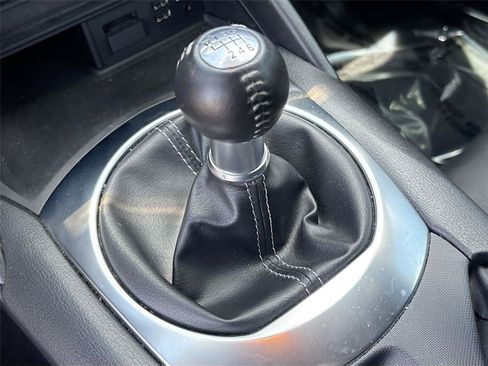 Used 2023 MAZDA MX-5 Miata Grand Touring RWD image 16