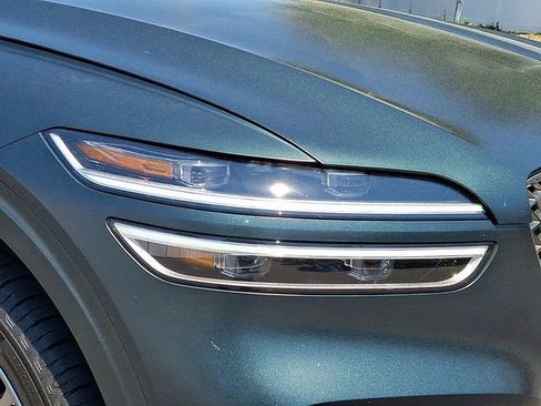 Used 2023 Genesis GV70 2.5T w/ Advanced Package AWD/4WD image 9