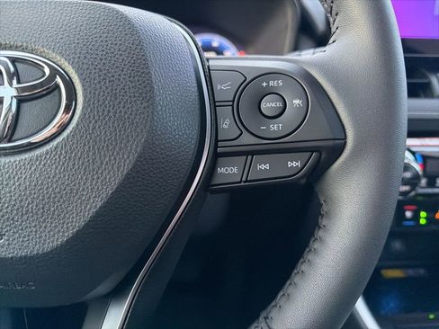 Used 2025 Toyota RAV4 Limited w/ Advanced Technology Package image 15