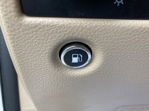 Used 2021 Jeep Grand Cherokee Overland w/ Protech Group AWD/4WD image 33