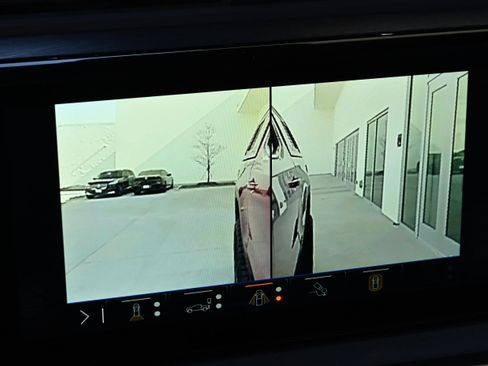 Used 2024 GMC Sierra 1500 AT4 w/ Technology Package image 38