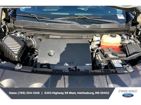 Used 2020 Chevrolet Traverse LT FWD image 8