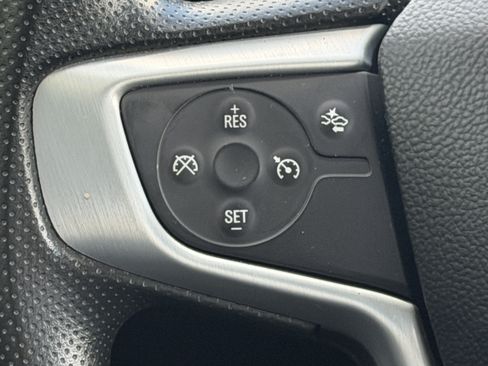 Used 2023 GMC Acadia SLE w/ Driver Convenience Package FWD image 15