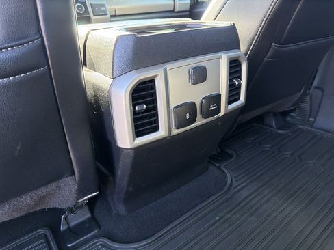 Used 2020 Ford F250 Lariat w/ Chrome Package image 25