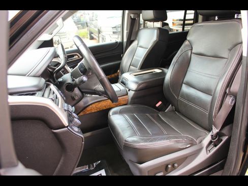 Used 2015 GMC Yukon XL Denali w/ Touring Package image 11