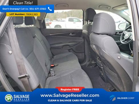 Used 2017 Kia Sorento AWD image 15