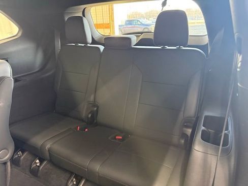 Used 2025 Buick Enclave Preferred image 22
