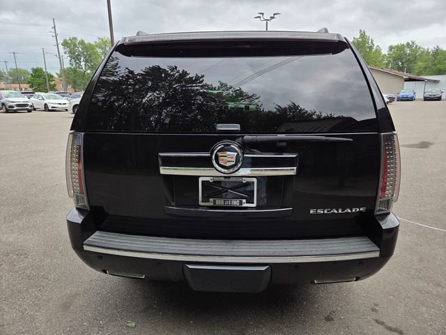 Used 2013 Cadillac Escalade Premium AWD/4WD image 5