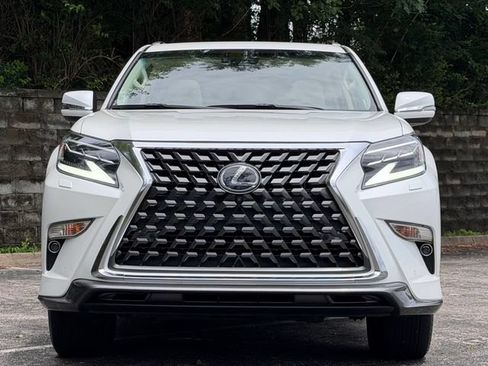 Used 2021 Lexus GX 460 Luxury w/ Sport Design Package AWD/4WD image 12