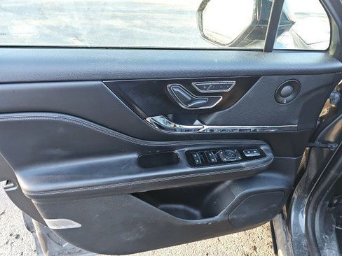 Used 2020 Lincoln Corsair Reserve w/ Equipment Group 201A image 19