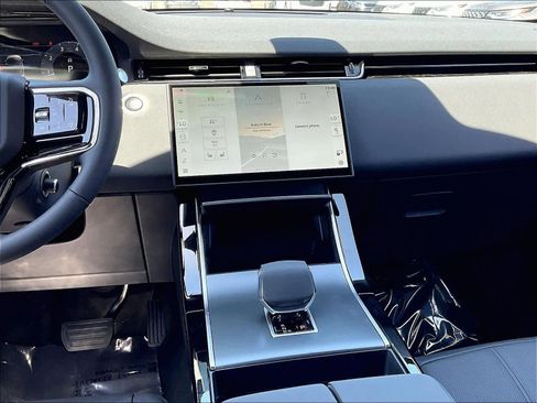 New 2026 Land Rover Range Rover Evoque S image 9