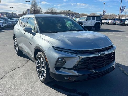 Used 2025 Chevrolet Blazer RS AWD/4WD image 7