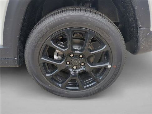 New 2026 Jeep Compass Latitude w/ Quick Order Package 29K image 10