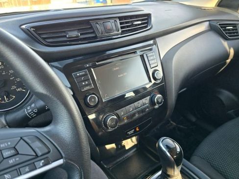 Used 2020 Nissan Rogue Sport S w/ Appearance Package image 23