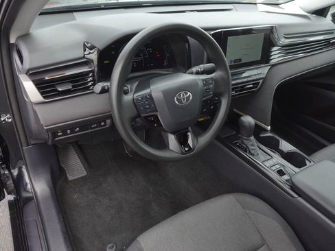 Certified 2025 Toyota Camry LE image 10