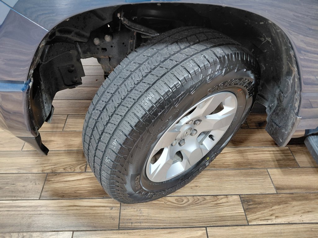 Used 2023 RAM 1500 Big Horn AWD/4WD image 29