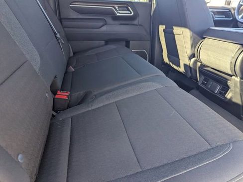 Used 2025 Chevrolet Silverado 2500 LT w/ Convenience Package image 13