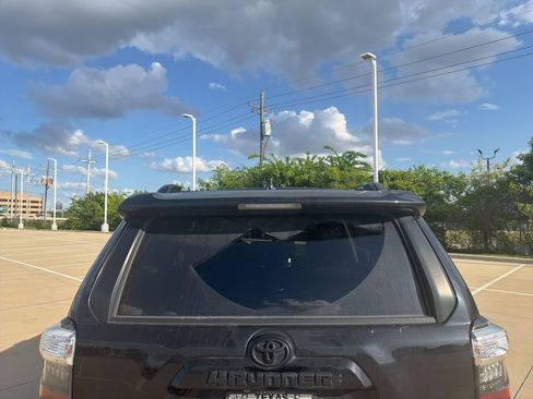 Used 2024 Toyota 4Runner SR5 image 4