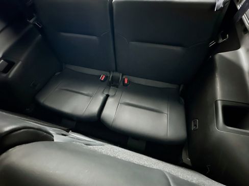 Used 2025 Mitsubishi Outlander SE FWD image 35