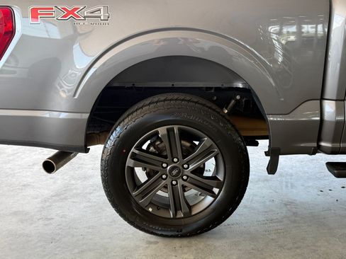 Used 2022 Ford F150 XLT w/ Equipment Group 302A High AWD/4WD image 12