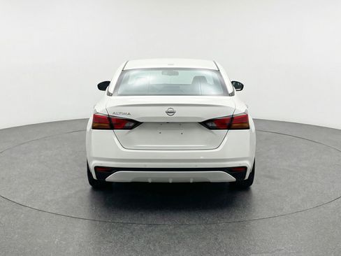 Used 2025 Nissan Altima 2.5 SV FWD image 7