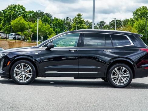 Used 2024 Cadillac XT6 Premium Luxury FWD image 10