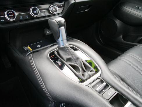 Used 2024 Honda HR-V EX-L image 26