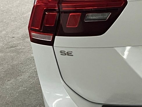 Used 2023 Volkswagen Tiguan SE R-Line image 37