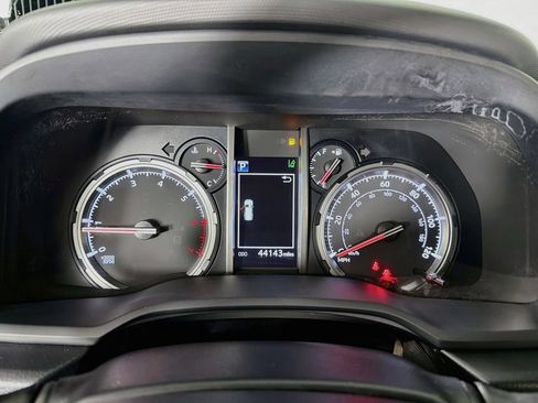 Used 2023 Toyota 4Runner TRD Off-Road Premium AWD/4WD image 18