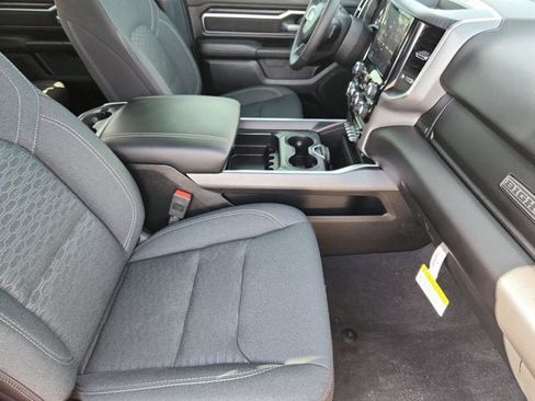 Used 2025 RAM 1500 Big Horn AWD/4WD image 15