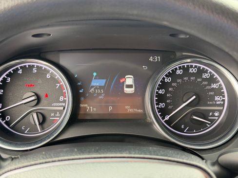 Used 2020 Toyota Camry LE AWD/4WD image 18