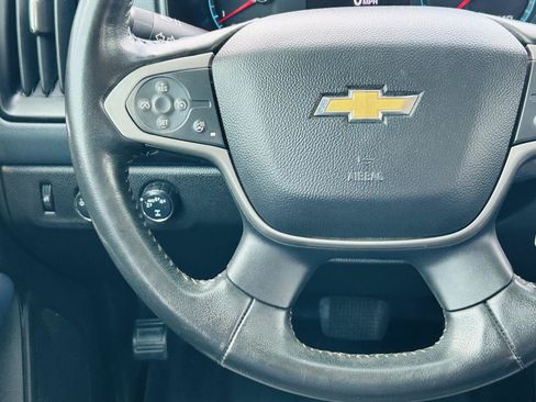 Used 2020 Chevrolet Colorado Z71 AWD/4WD image 14