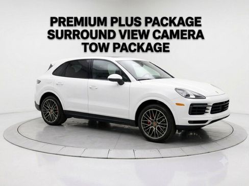 Used 2022 Porsche Cayenne AWD/4WD image 1