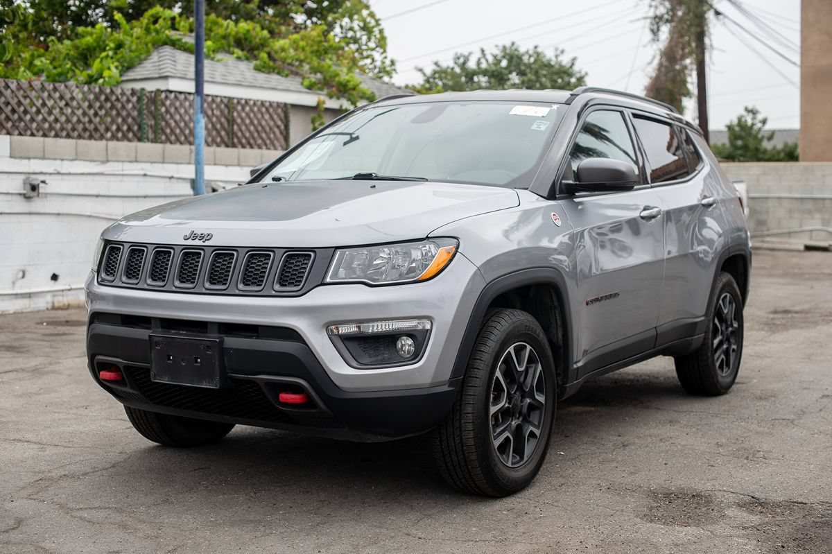 Used 2019 Jeep Compass Trailhawk AWD/4WD image 3