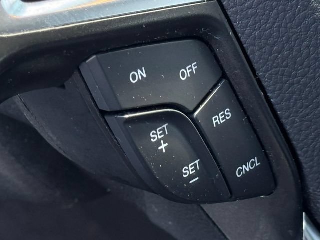 Used 2024 Ford Edge SEL AWD/4WD image 12