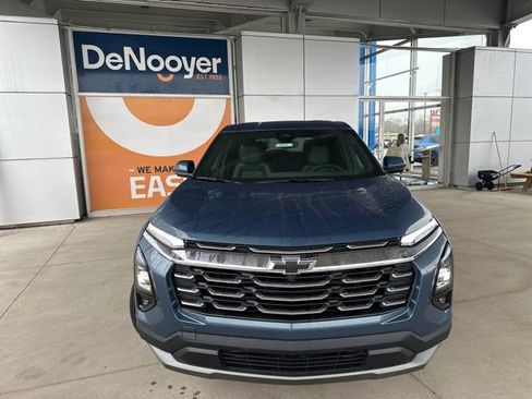 New 2026 Chevrolet Equinox LT w/ Convenience Package II AWD/4WD image 2