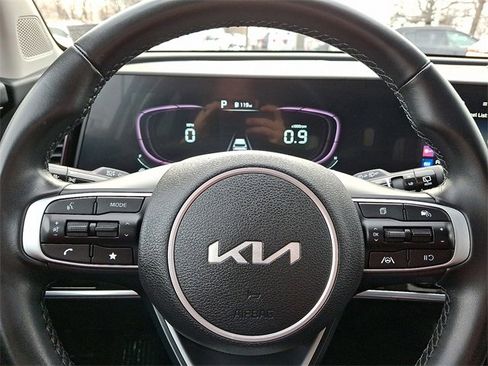 Certified 2023 Kia Sportage EX image 18