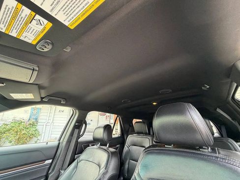 Used 2016 Ford Explorer Limited AWD/4WD image 38