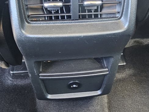 Used 2024 Ford Edge SEL image 22