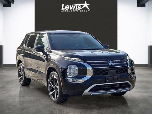 Used 2024 Mitsubishi Outlander SE AWD/4WD image 6