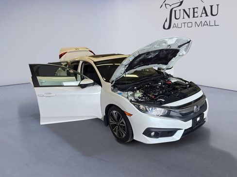 Used 2017 Honda Civic EX-L image 9