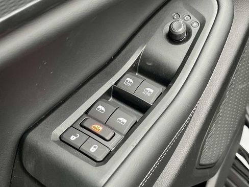 New 2025 Jeep Grand Cherokee L Altitude image 22