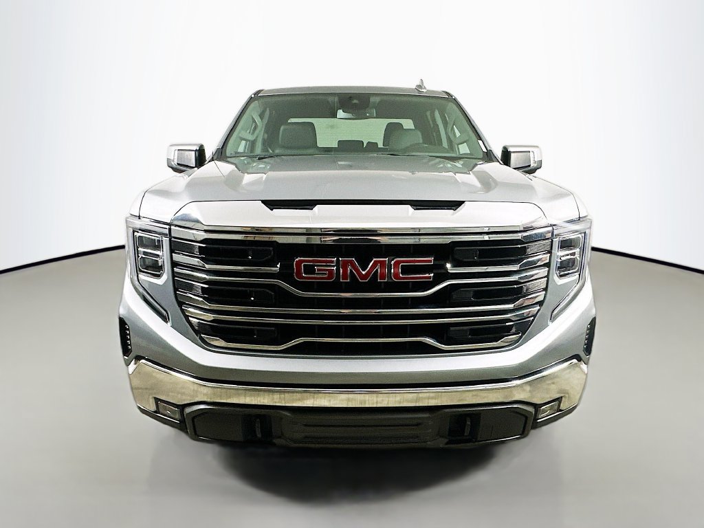 Used 2023 GMC Sierra 1500 SLT w/ SLT Premium Package AWD/4WD image 2