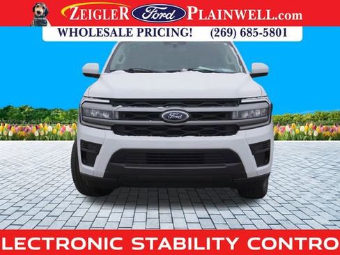 Used 2024 Ford Expedition XLT image 8