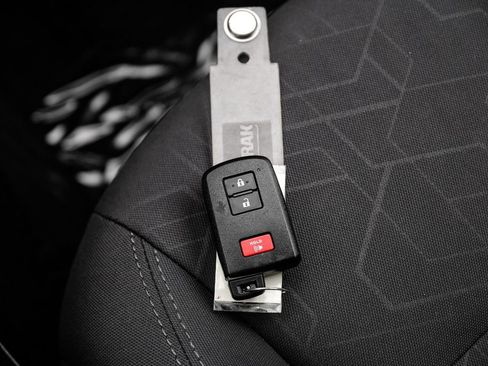 Used 2019 Toyota Tacoma TRD Off-Road image 55