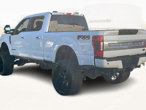 Used 2022 Ford F250 Platinum w/ FX4 Off-Road Package image 4